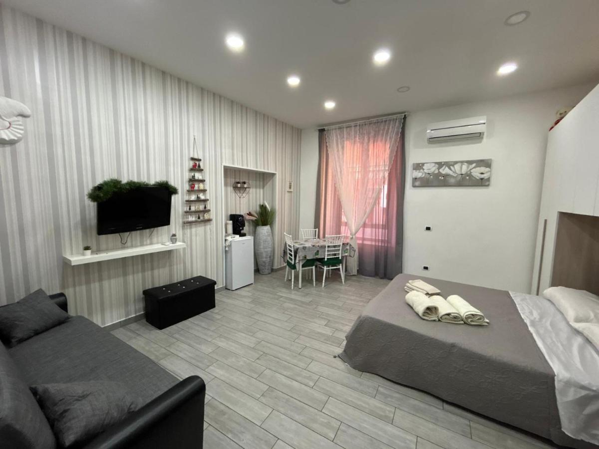 Cuore Di Napoli Hotel ภายนอก รูปภาพ