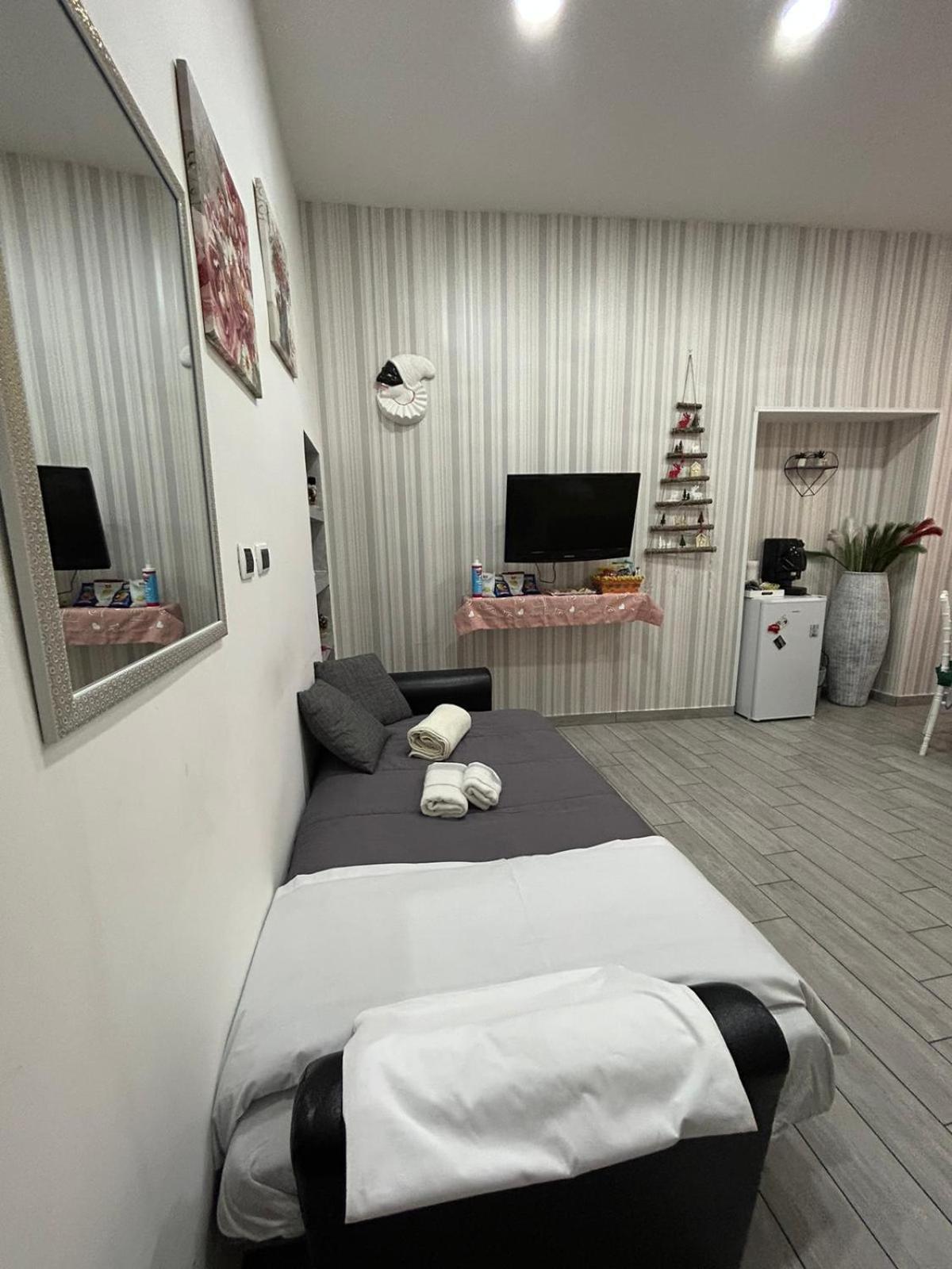 Cuore Di Napoli Hotel ภายนอก รูปภาพ