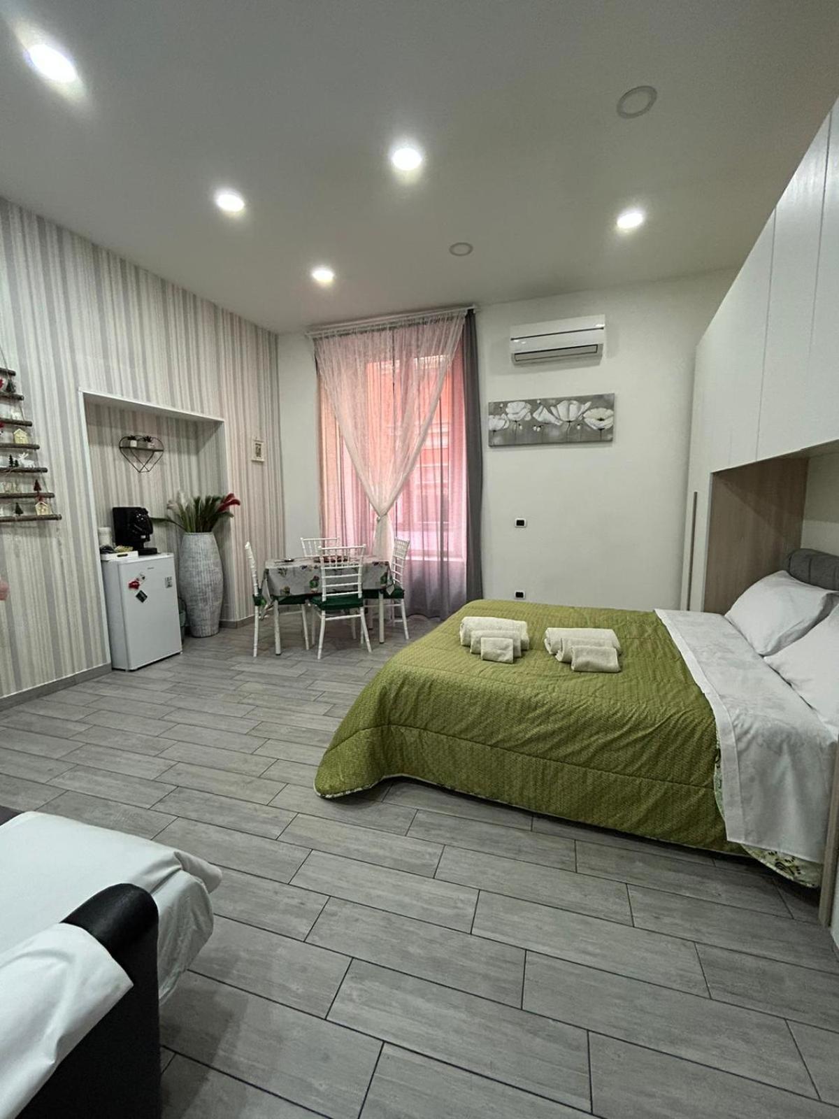 Cuore Di Napoli Hotel ภายนอก รูปภาพ